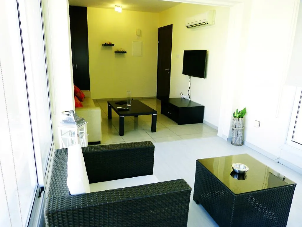 Luxury City Center Apartaments Lárnaka